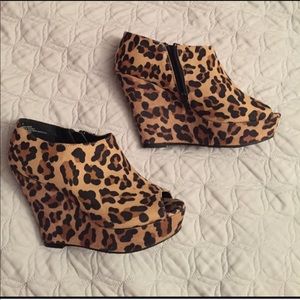 Leopard heels @taintedtassel