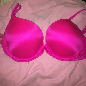 VS Bra