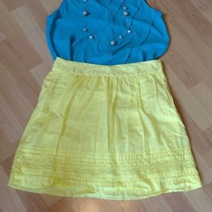 🎉SALE🎉Yellow LOFT Skirt with eyelet lace detail