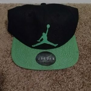 Jordan hat youth