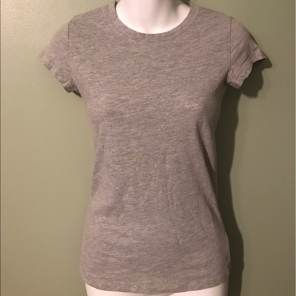 Grey t-shirt