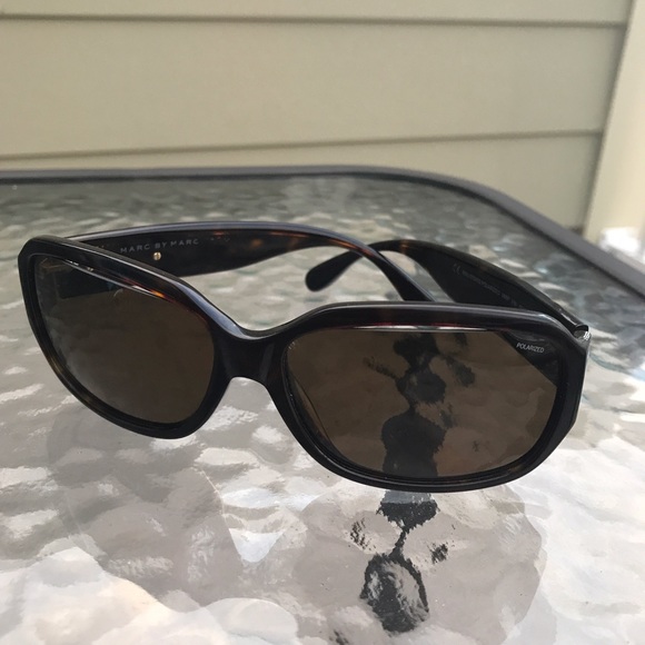 Authentic Marc Jacobs Sunglasses - Picture 5 of 8