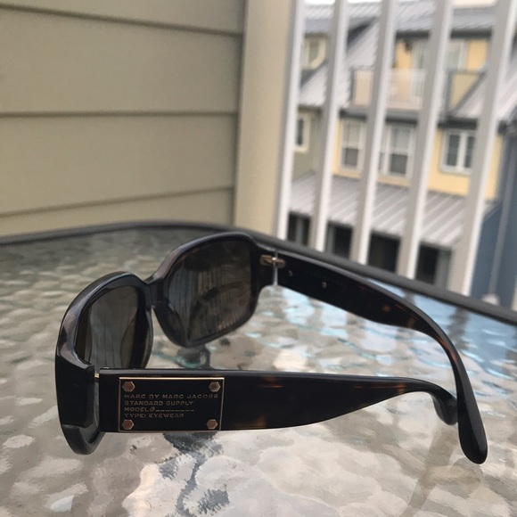 Authentic Marc Jacobs Sunglasses - Picture 6 of 8