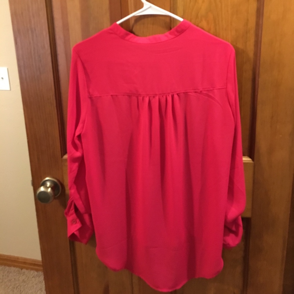 Pink blouse! - Picture 2 of 3