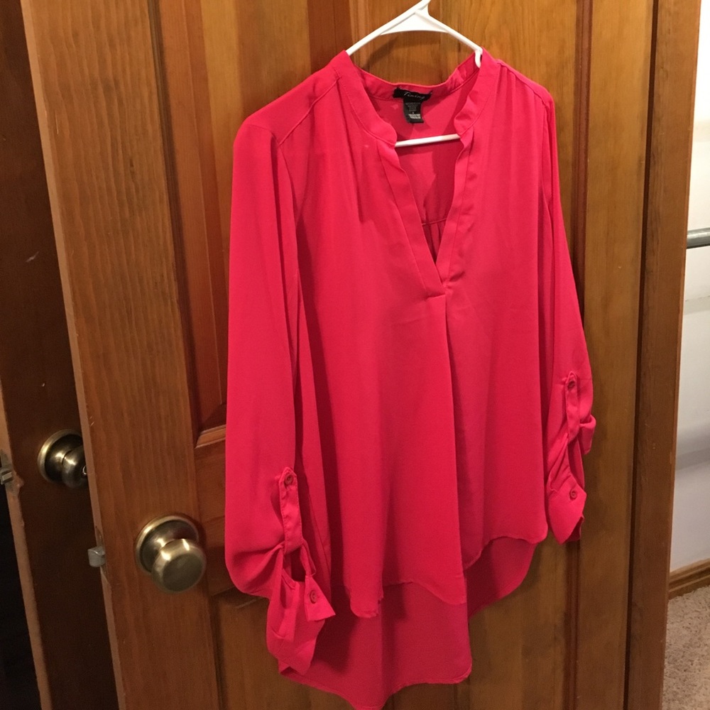 Pink blouse! - Picture 3 of 3