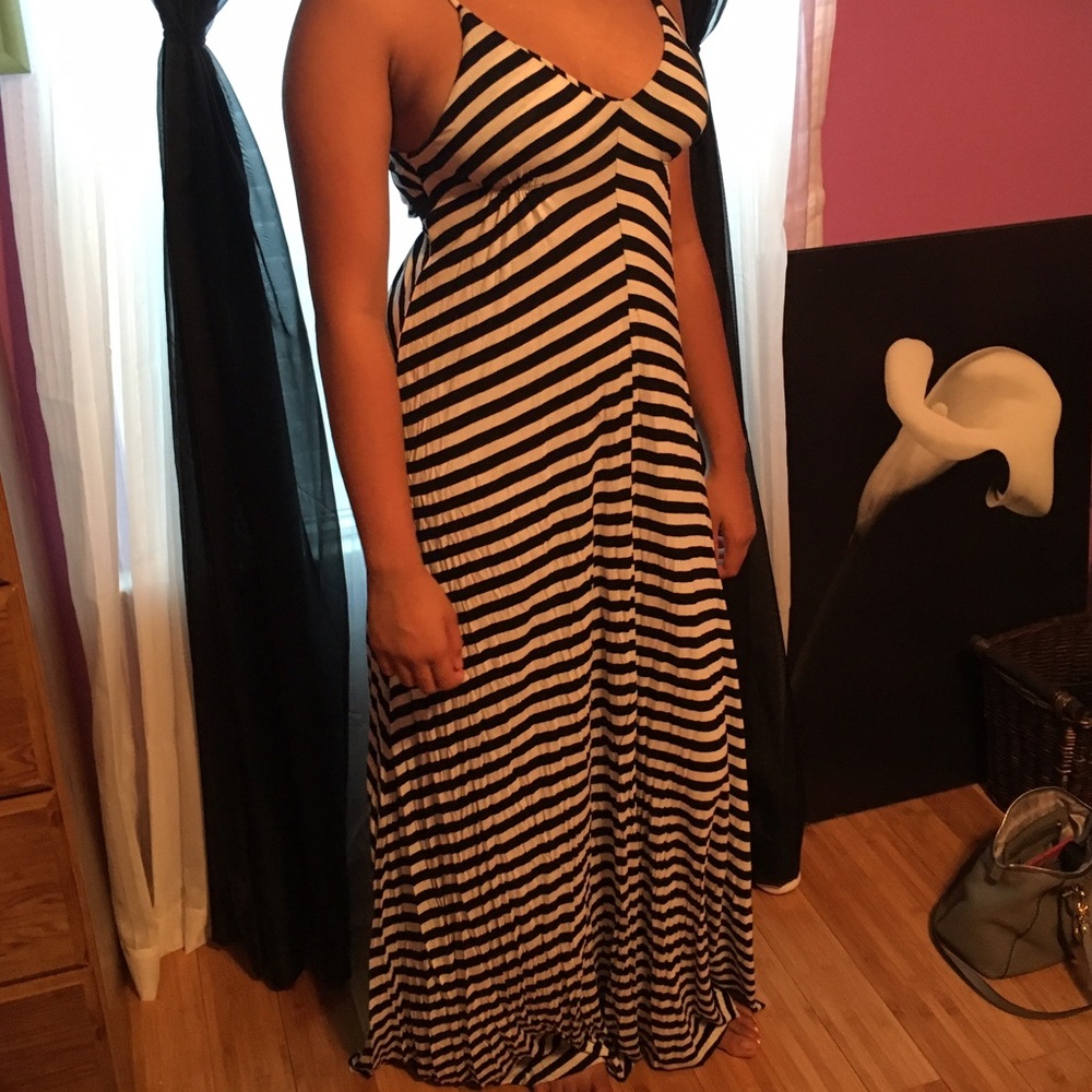 Black and white maxi dress