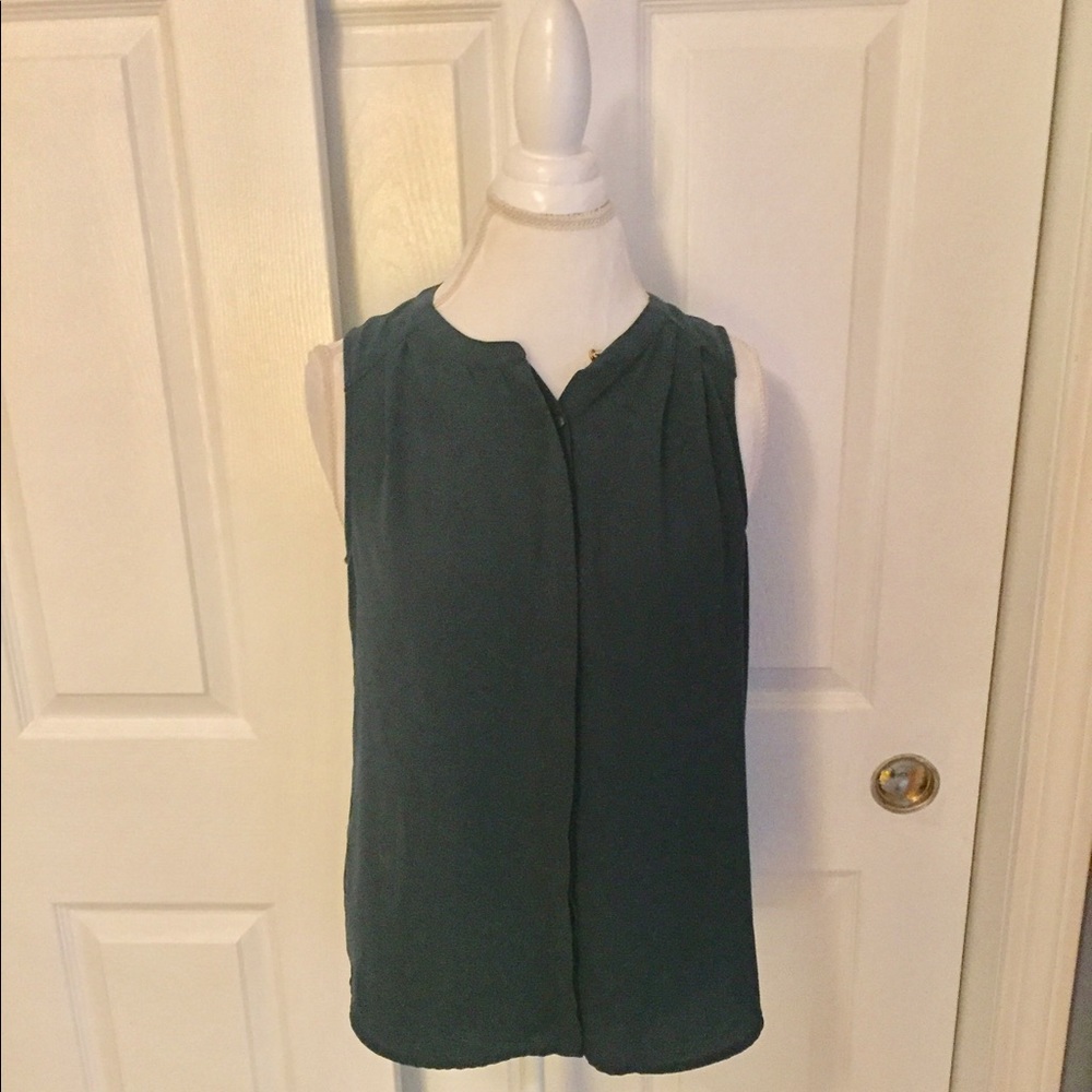 Green Apt. 9 Sleeveless Blouse with Buttons