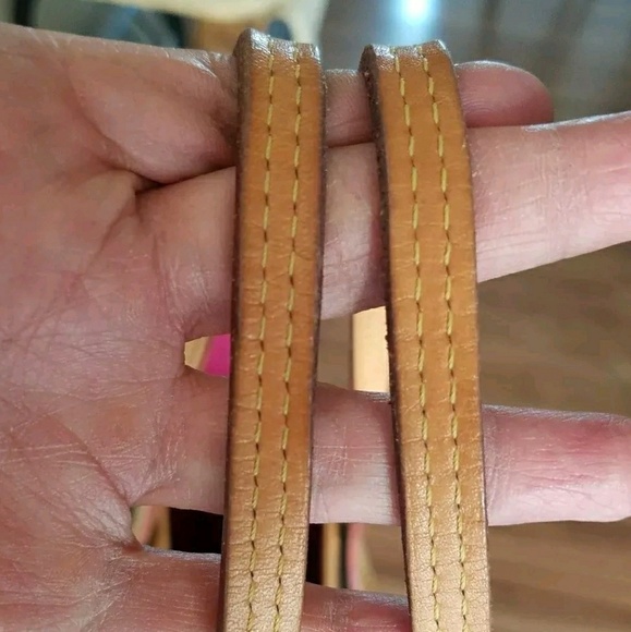 Louis Vuitton Neverfull MM - Picture 3 of 8