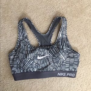 SIZE S NIKE PRO SPORTS BRA