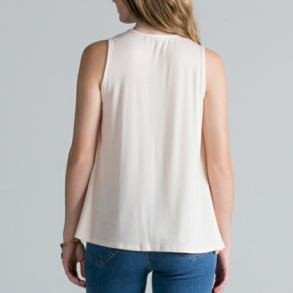 Elisa Printed V-neck Top M - Picture 2 of 4