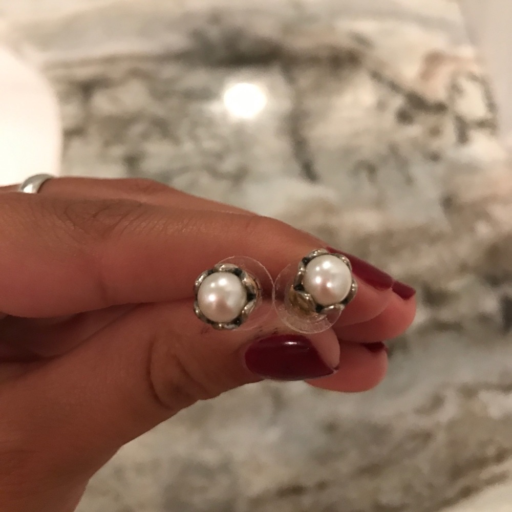 Pandora Earrings NEVER WORN
