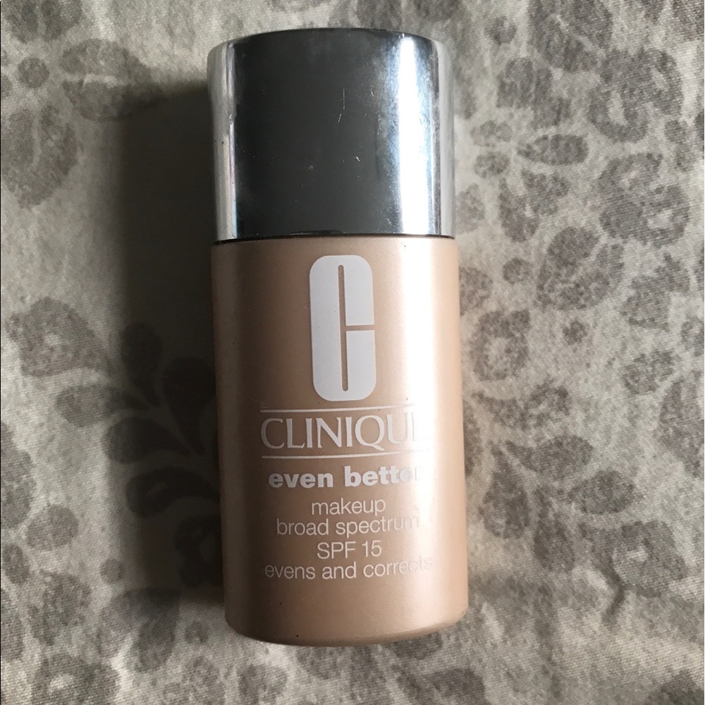 Clinique foundation-ivory