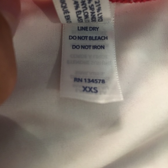 Vineyard Vines one piece swimsuit - Picture 4 of 4