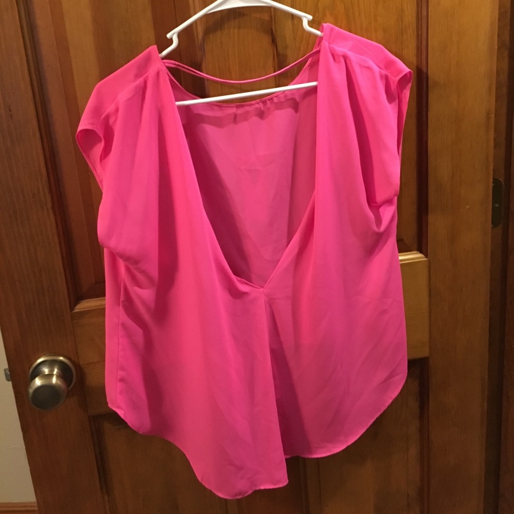 Pink top! - Picture 2 of 4