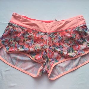 LuLuLemon Athletica Speed Shorts Floral Flowbunga