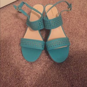 Teal Liz Claiborne sandal wedges size 10