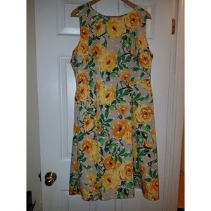 Floral print sleeveless dress