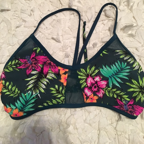 Target Medium bottom/large swim top - Picture 6 of 8