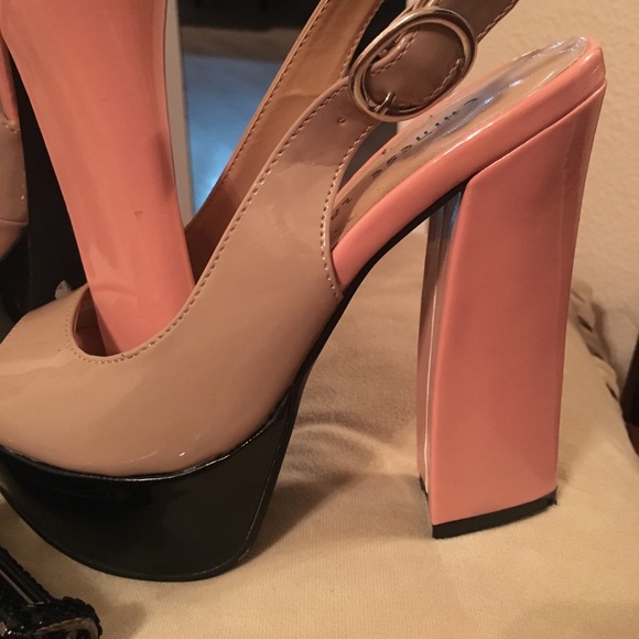 Heels - Picture 3 of 4