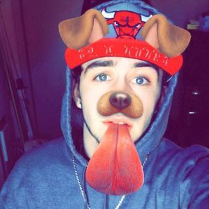 Meet your Posher, Derek