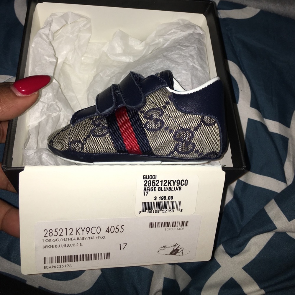 Gucci infant shoes size 2