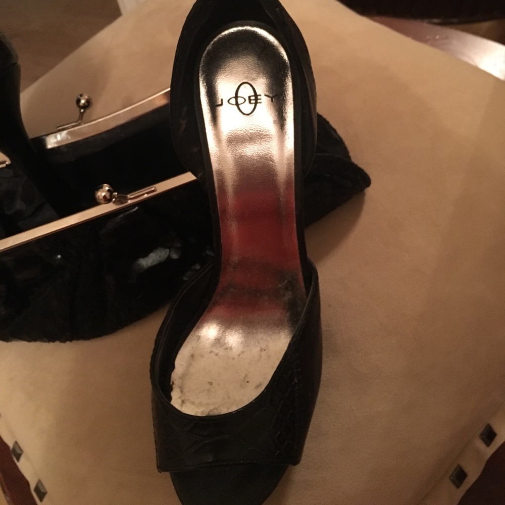 Heels - Picture 2 of 5