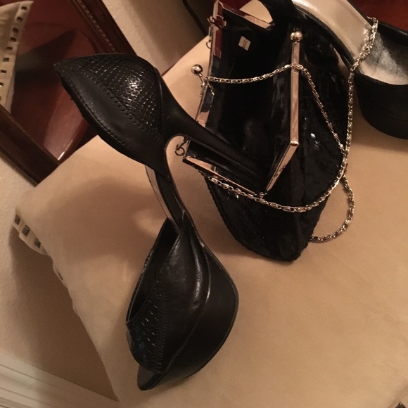 Heels - Picture 3 of 5