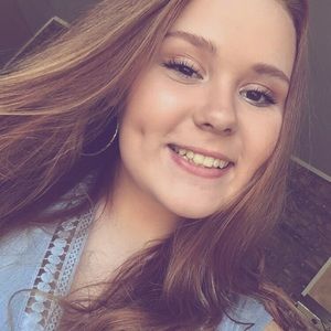 Meet your Posher, Atalie