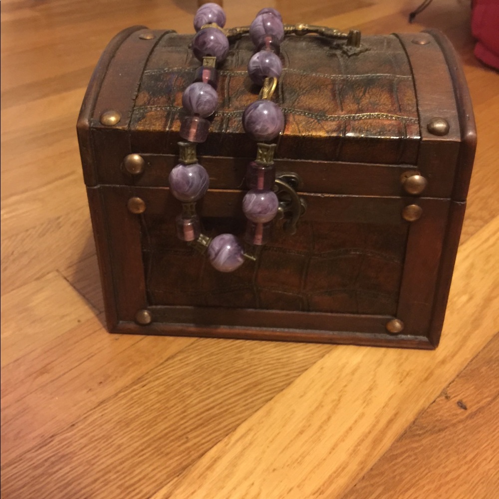 Beautiful purple eclectic bead necklace.