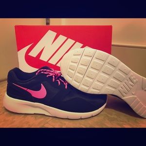 Women Nike Running Shoes
