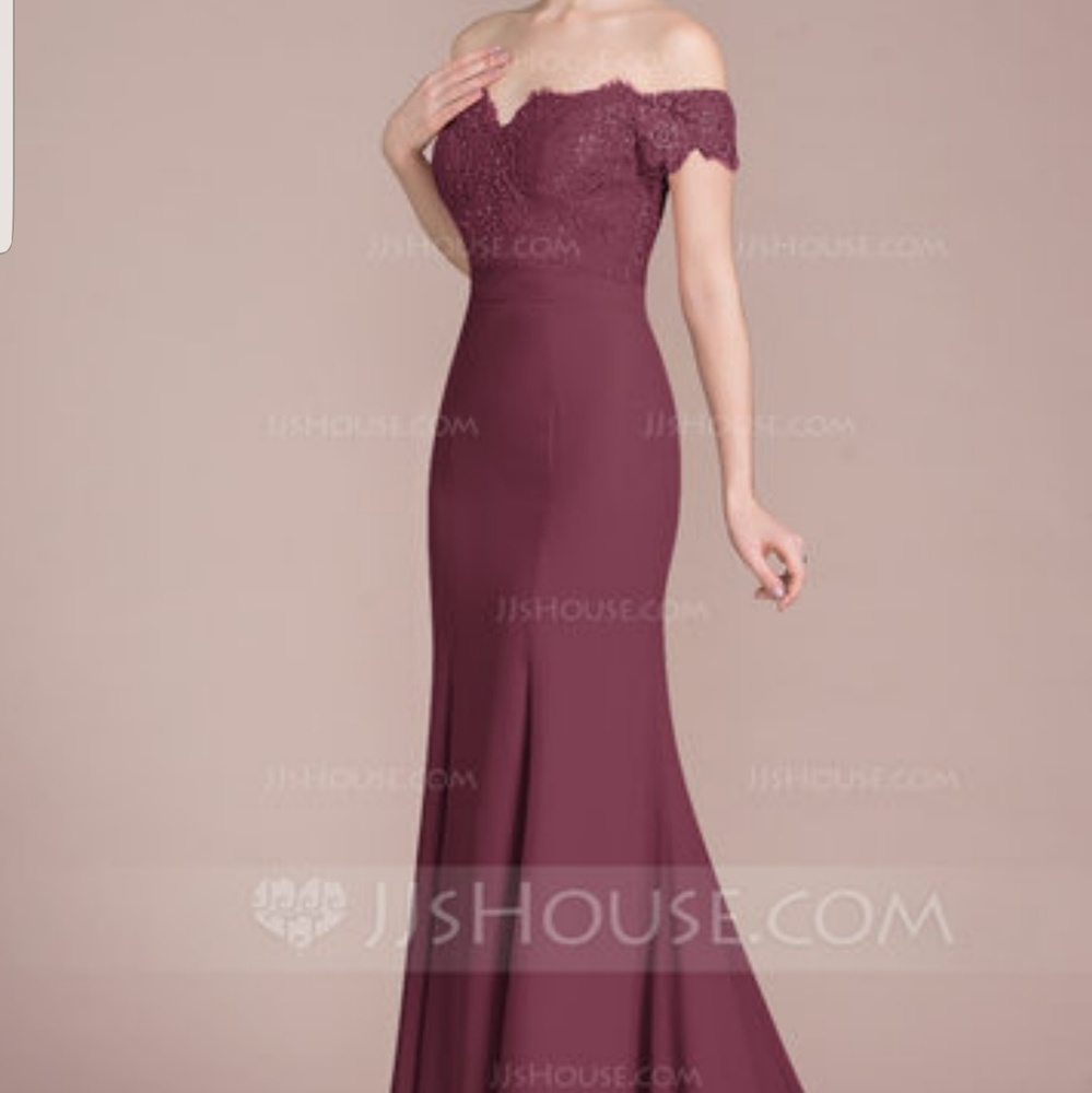 Off shoulder, mermaid dress