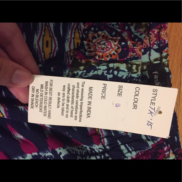 Patterned flowy pants - Picture 2 of 2