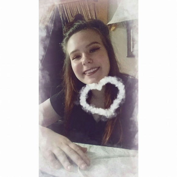 Meet your Posher, Hailey - Picture 1 of 1