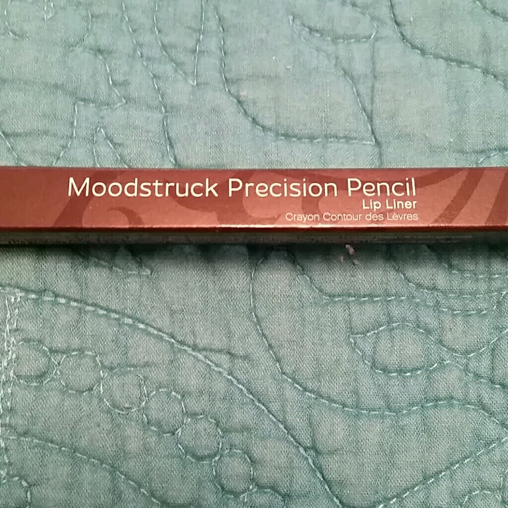 Younique Precision Pencil Lip Liner Plush