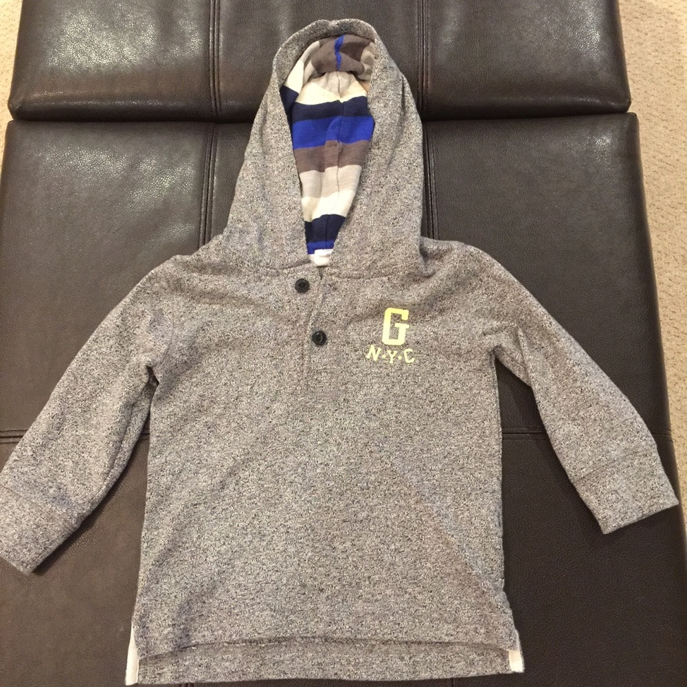 Gap Toddler Boy Size 2 sweatshirt