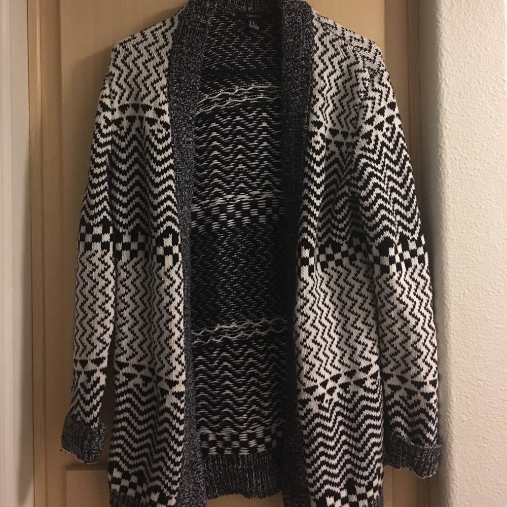 Sweater from forever 21 in great condition!