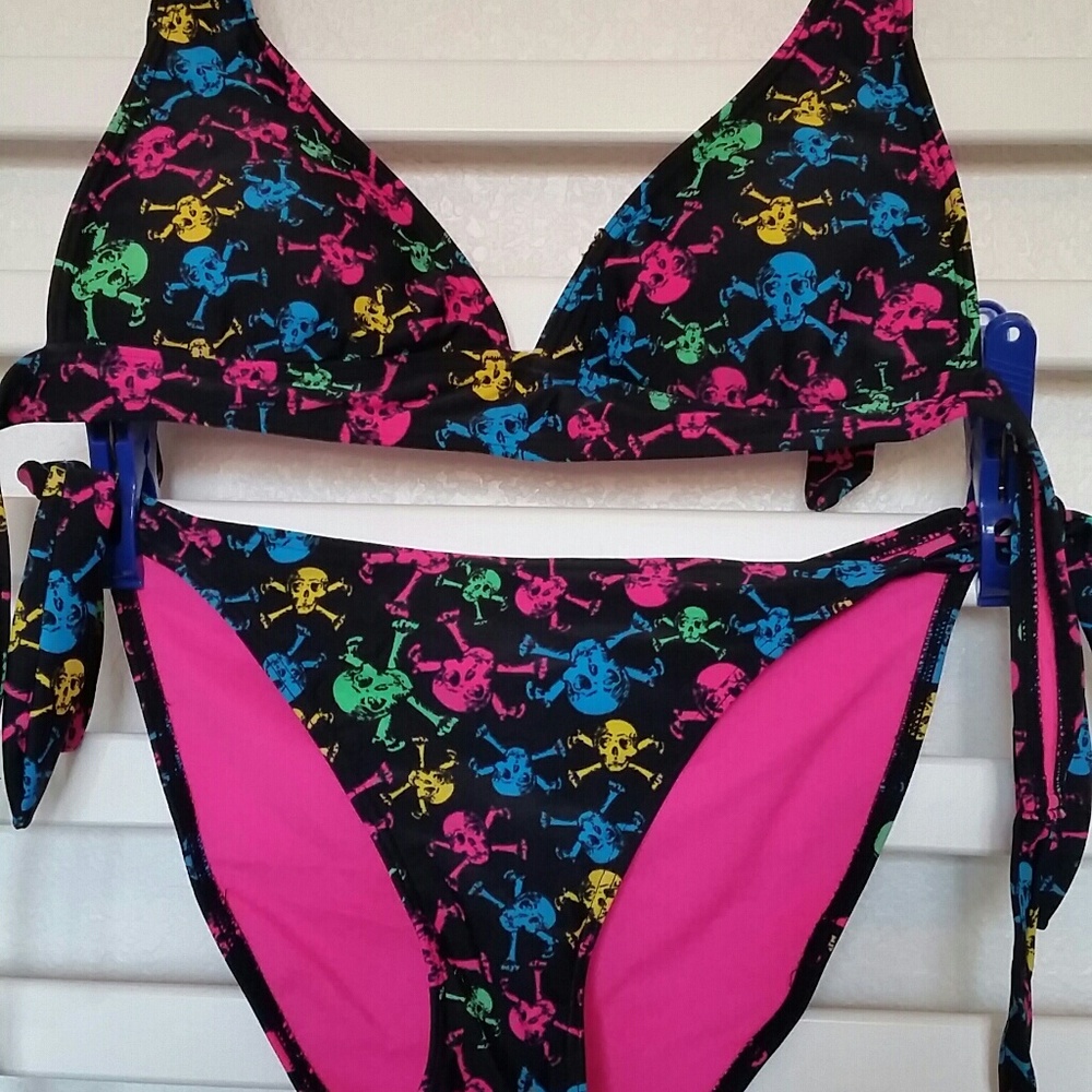 Skull bikini