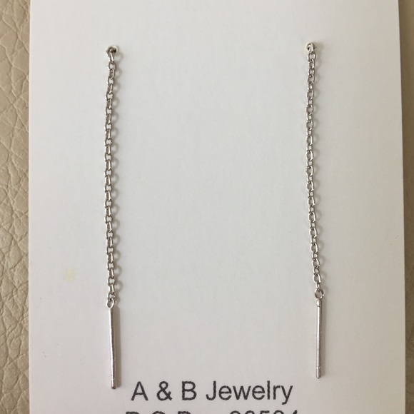 Threader Earrings - Picture 2 of 3