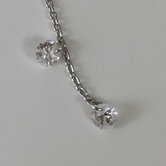 Threader Earrings - Picture 3 of 3