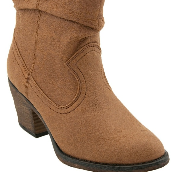 Rocket Dog Boots - Picture 2 of 5