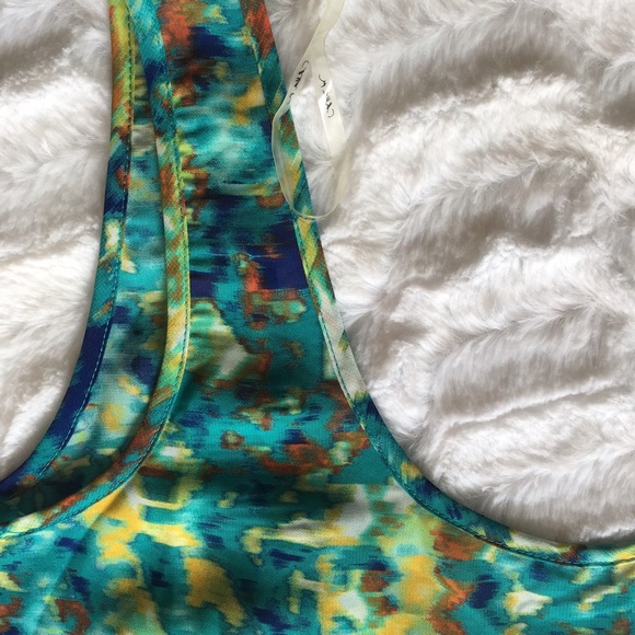 🍄Chloe K Tank top🍄 - Picture 2 of 6