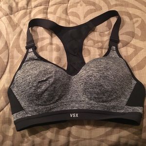 VICTORIA'S SECRET Sports bra. Size 34B