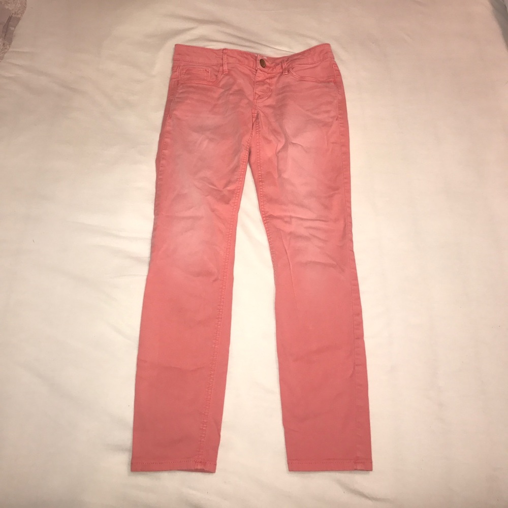 Express: cropped pink denim jeans 🩷