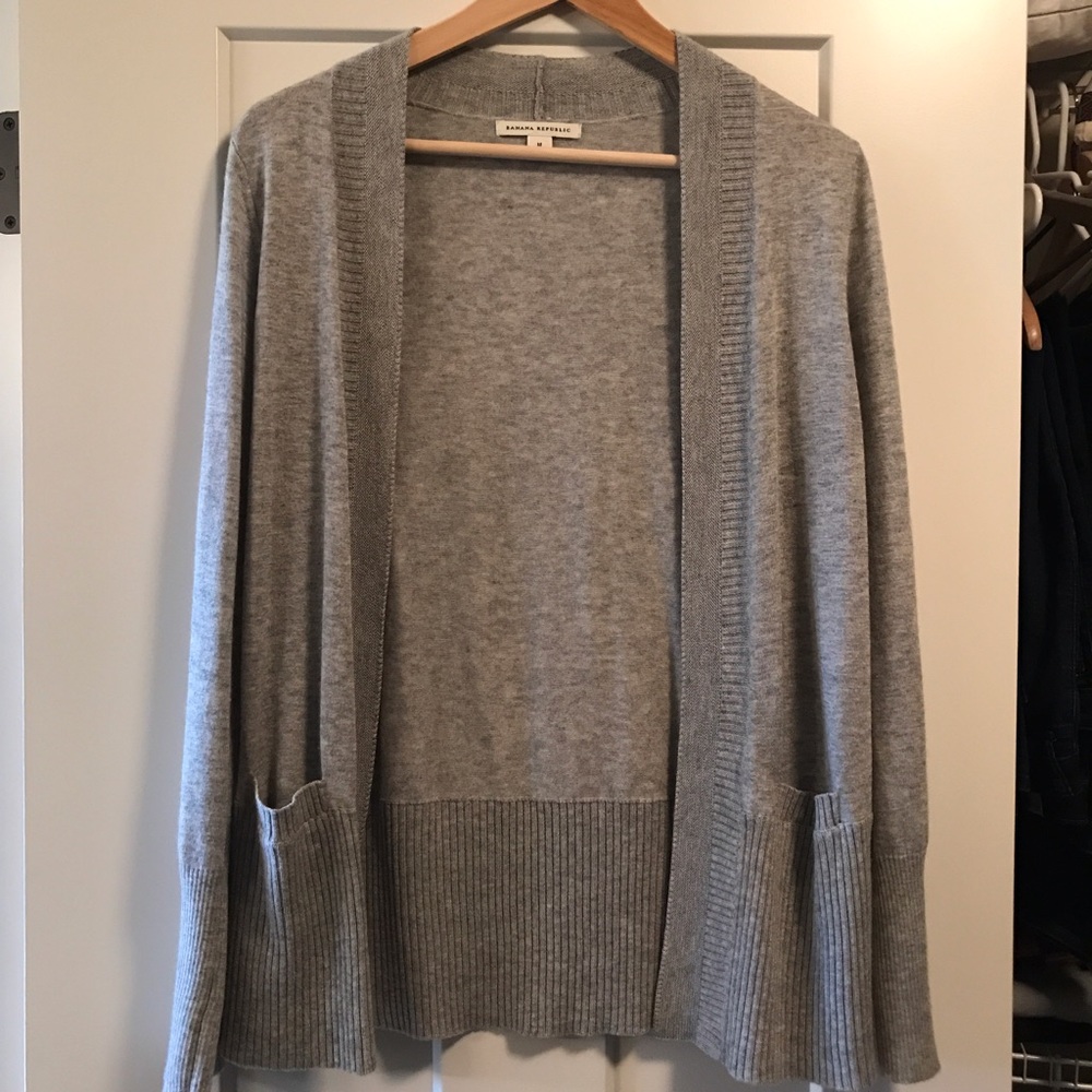 Medium gray Banana Republic cardigan with pockets