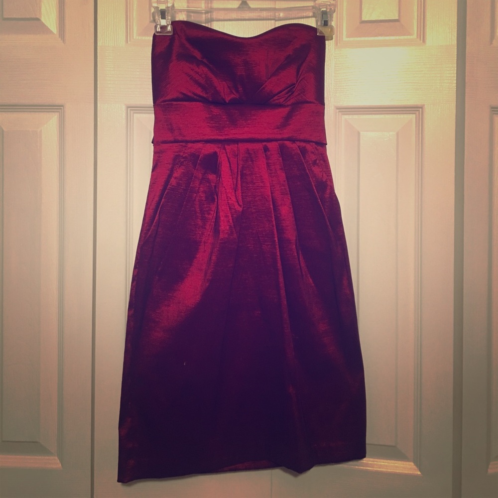 Red strapless dress