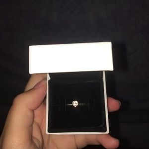 Pandora ring
