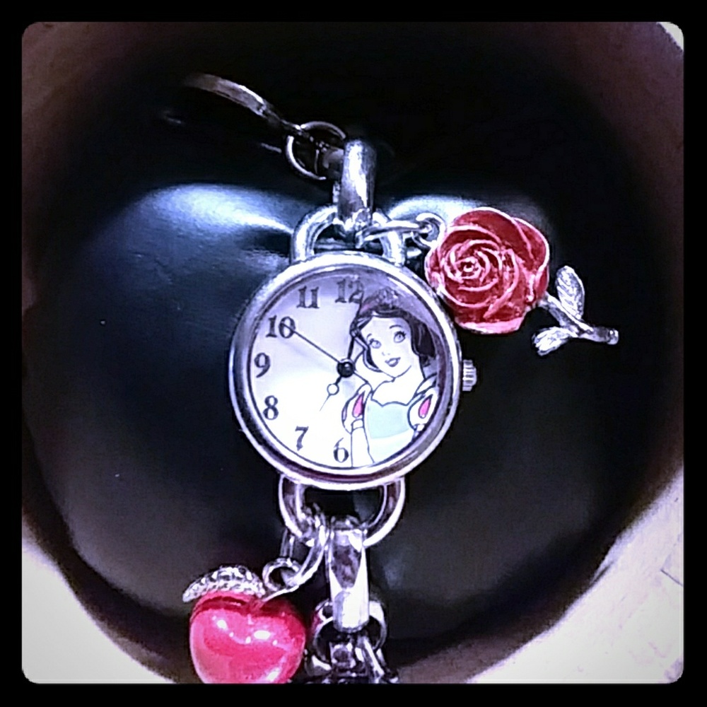 Disney Snow White Bracelet Watch