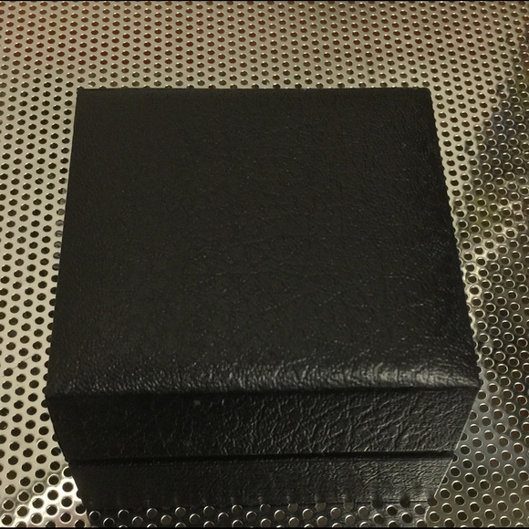 New Watch with case.  SOLD OUT - Picture 3 of 3