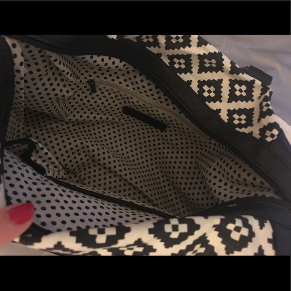 BNWT Madden Girl Tote - Picture 6 of 7