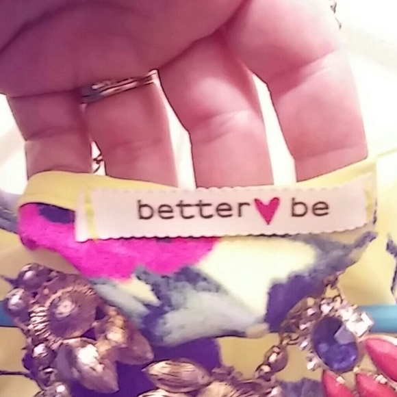 Bright spring/summer floral romper - Picture 3 of 4